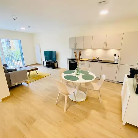 Luxury 2023 Flat In Center With Parking-hol1 Apartment *